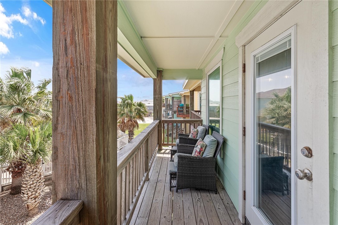 247 W Roberts Ave 11-D