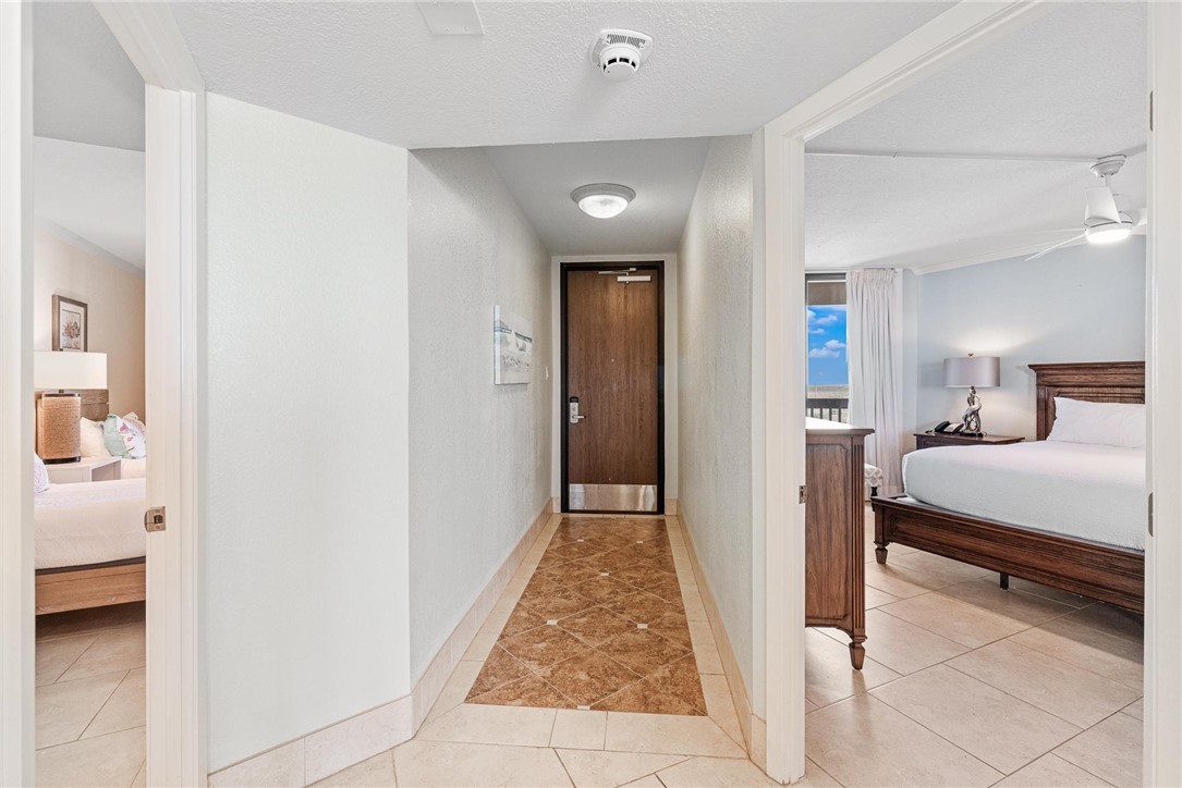 6745 Seacomber Dr 808