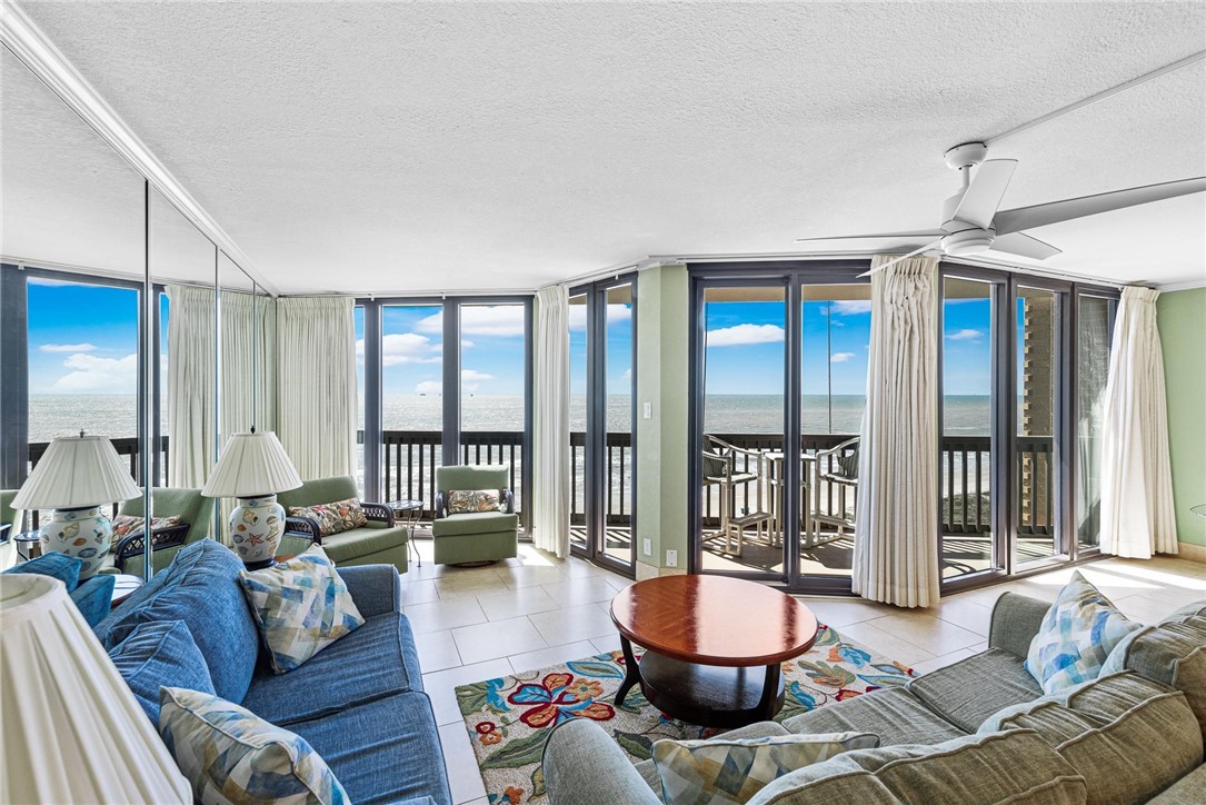 6745 Seacomber Dr 808