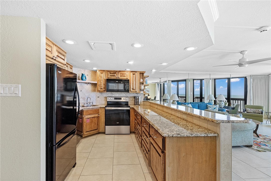 6745 Seacomber Dr 808