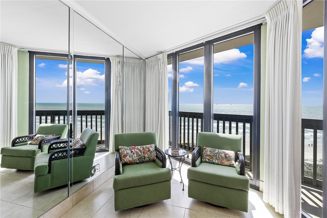 6745 Seacomber Dr 808