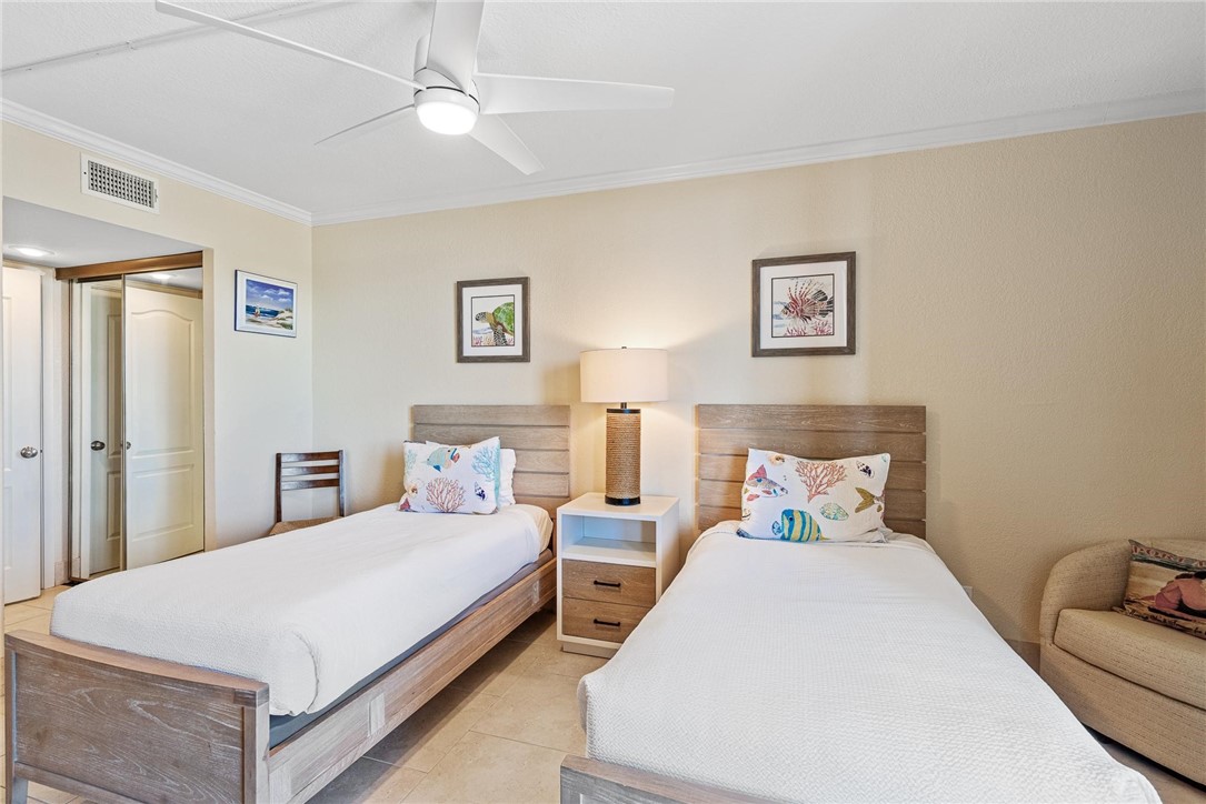 6745 Seacomber Dr 808