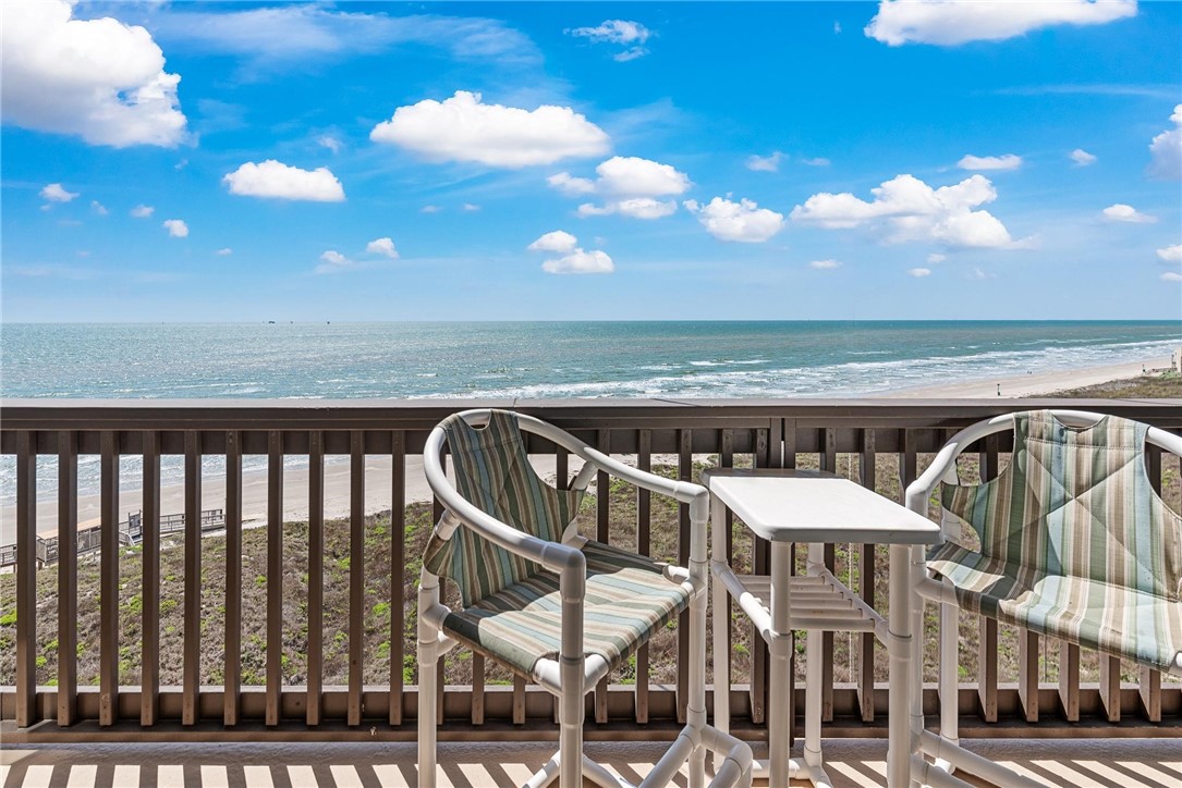6745 Seacomber Dr 808