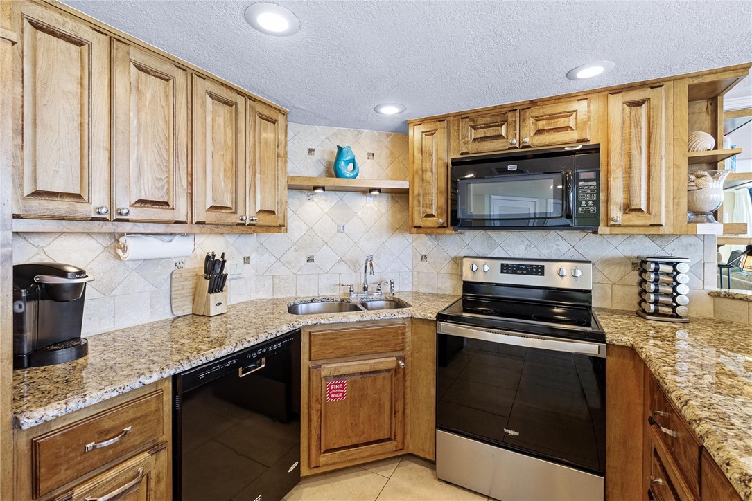 6745 Seacomber Dr 808