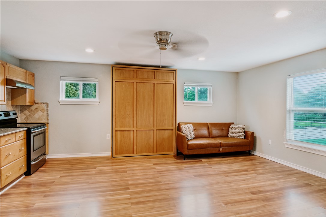 134 Sinclair St