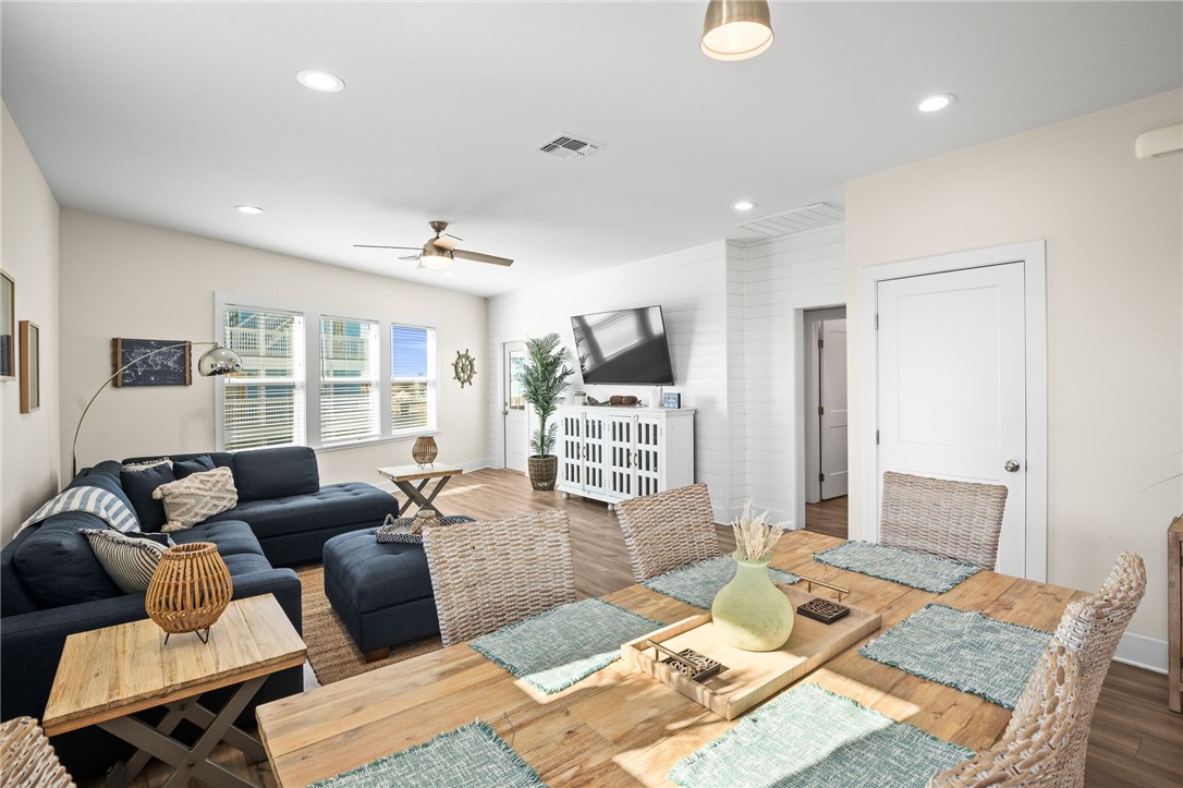 162 La Concha Blvd 10