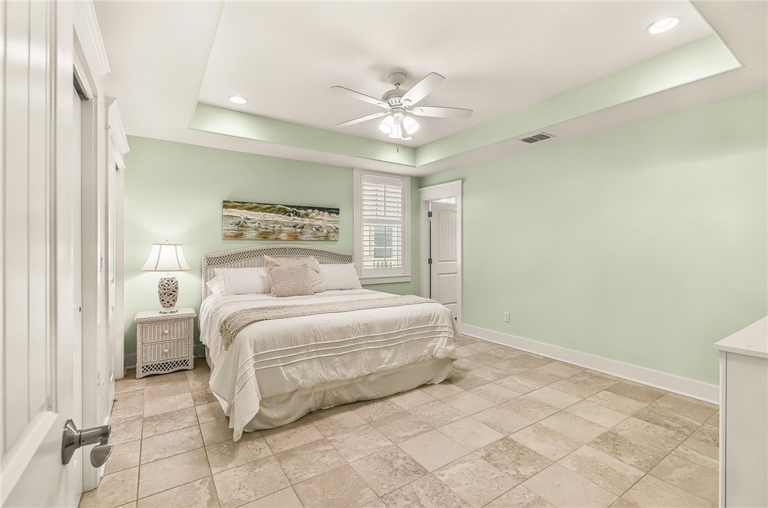 178 Seaside Dr