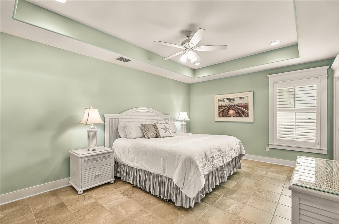 178 Seaside Dr