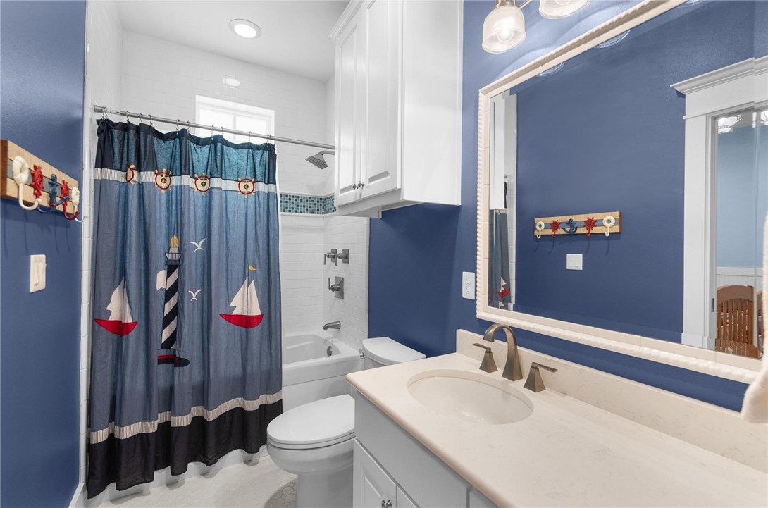 178 Seaside Dr
