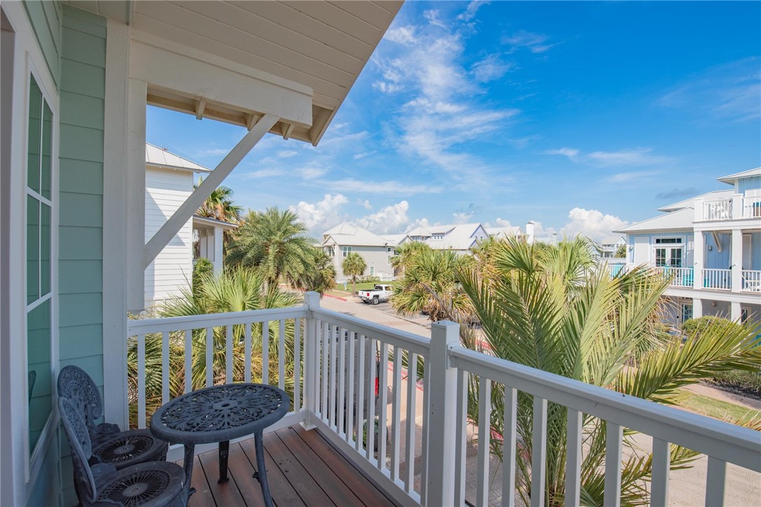 178 Seaside Dr