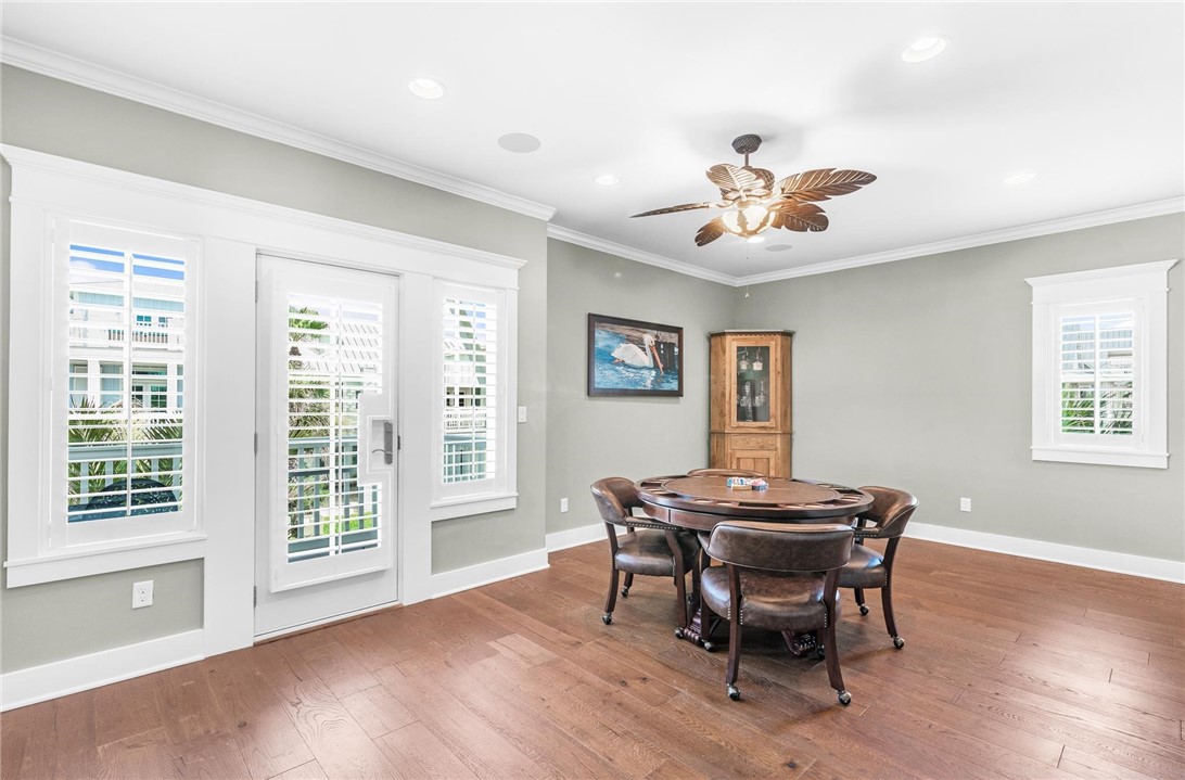 178 Seaside Dr
