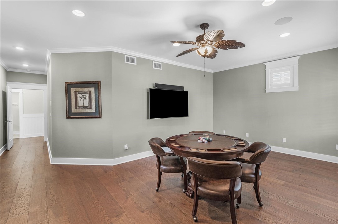 178 Seaside Dr