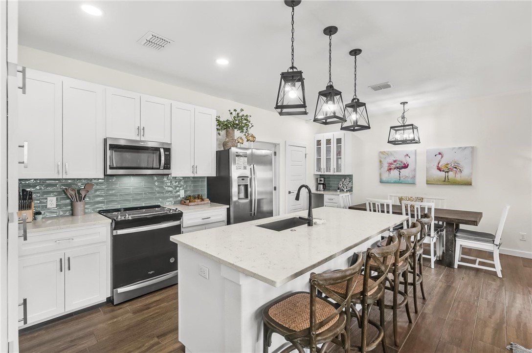 603 E Avenue G 103