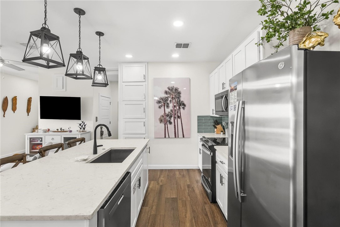 603 E Avenue G 103