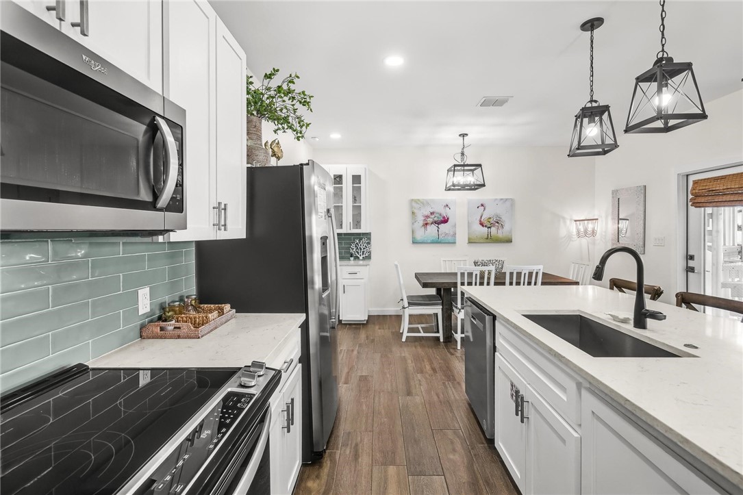 603 E Avenue G 103