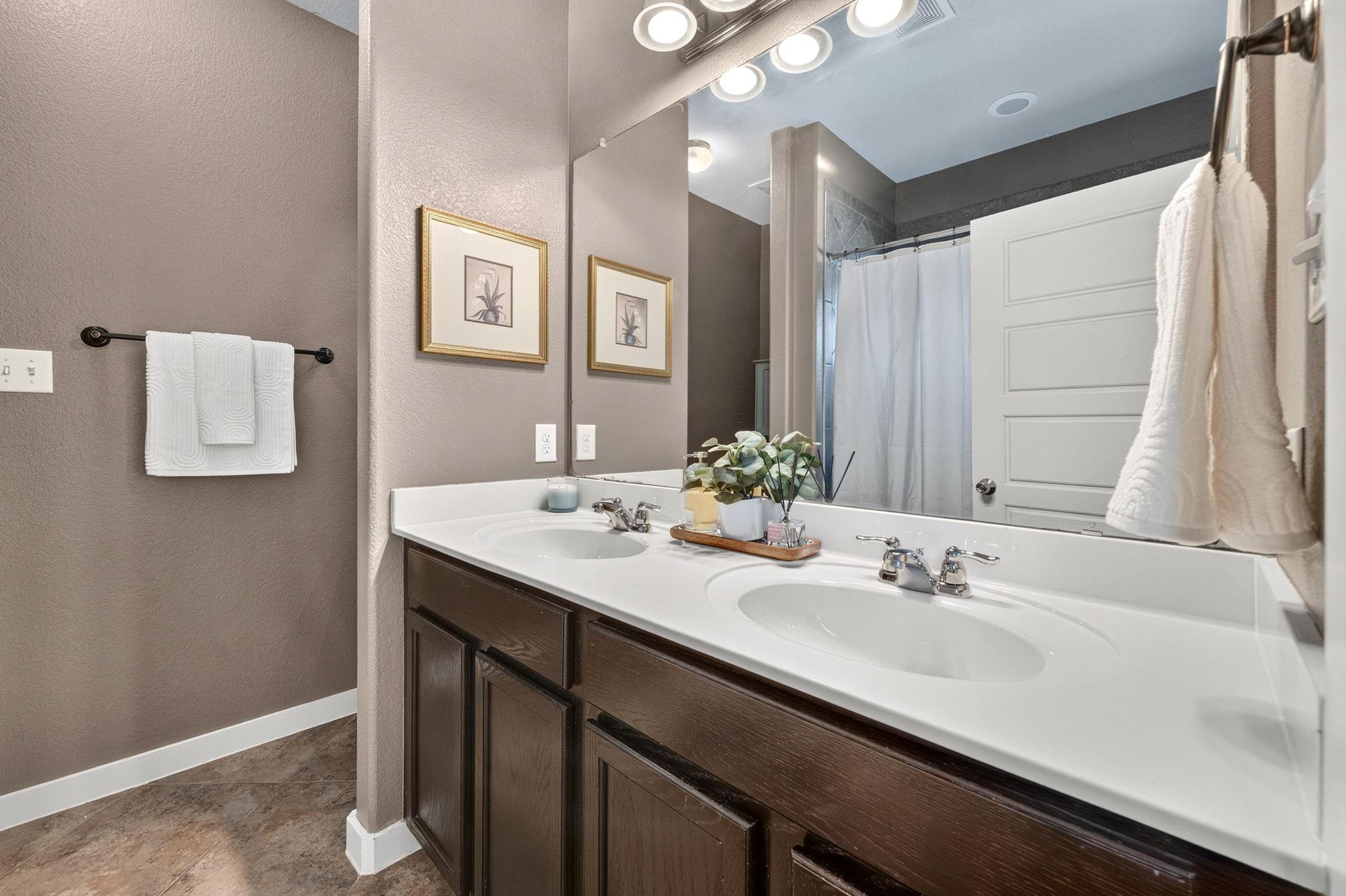 2101 Rivers Edge WAY # 3