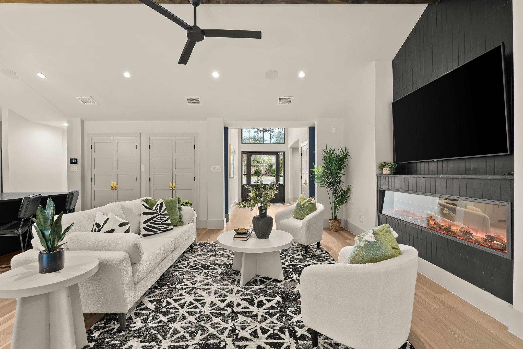 3801 Sierra DR