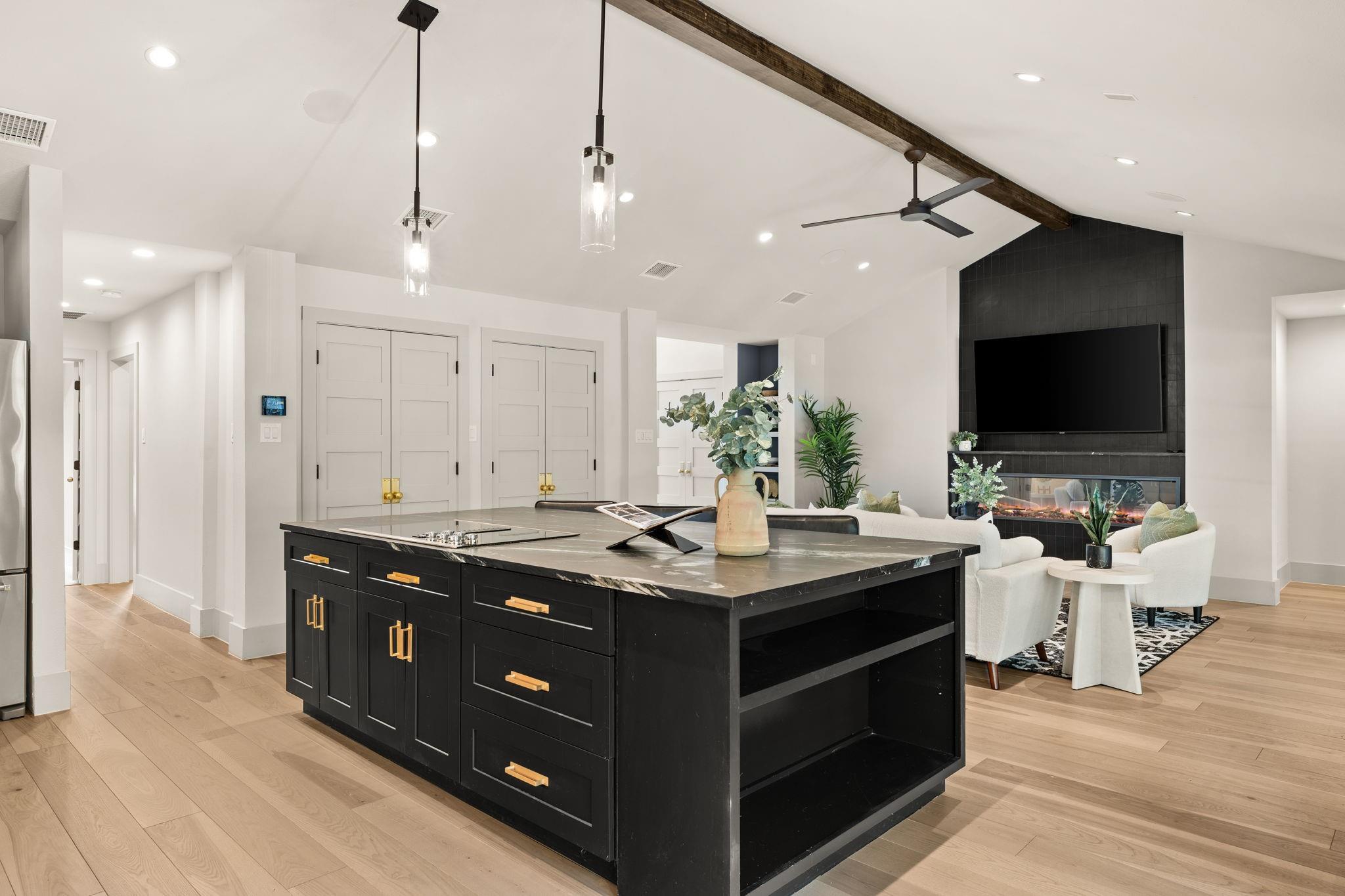 3801 Sierra DR