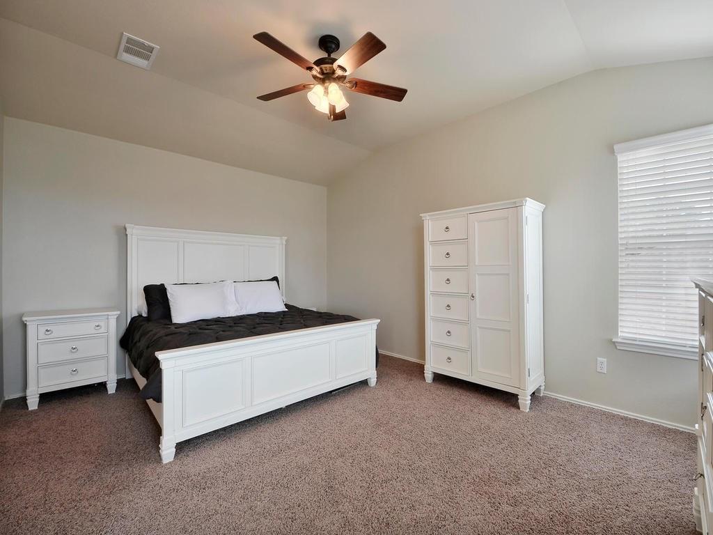 3105 Lynnbrook DR