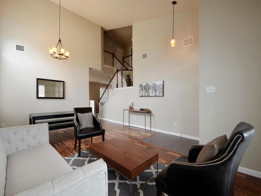 3105 Lynnbrook DR