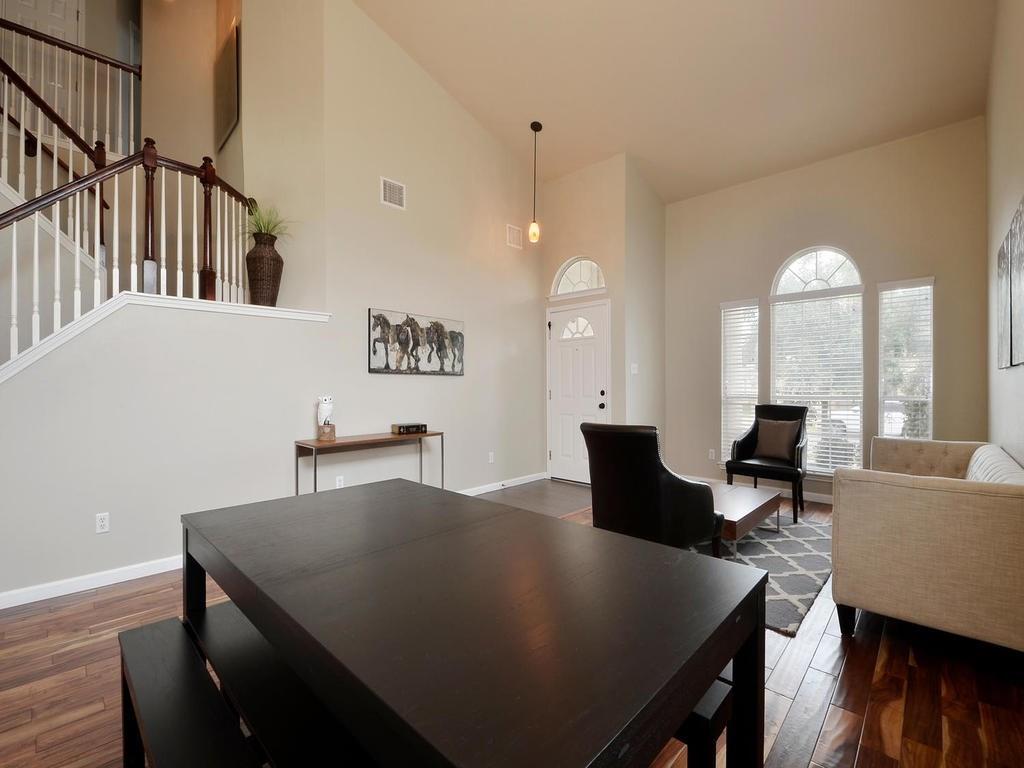 3105 Lynnbrook DR