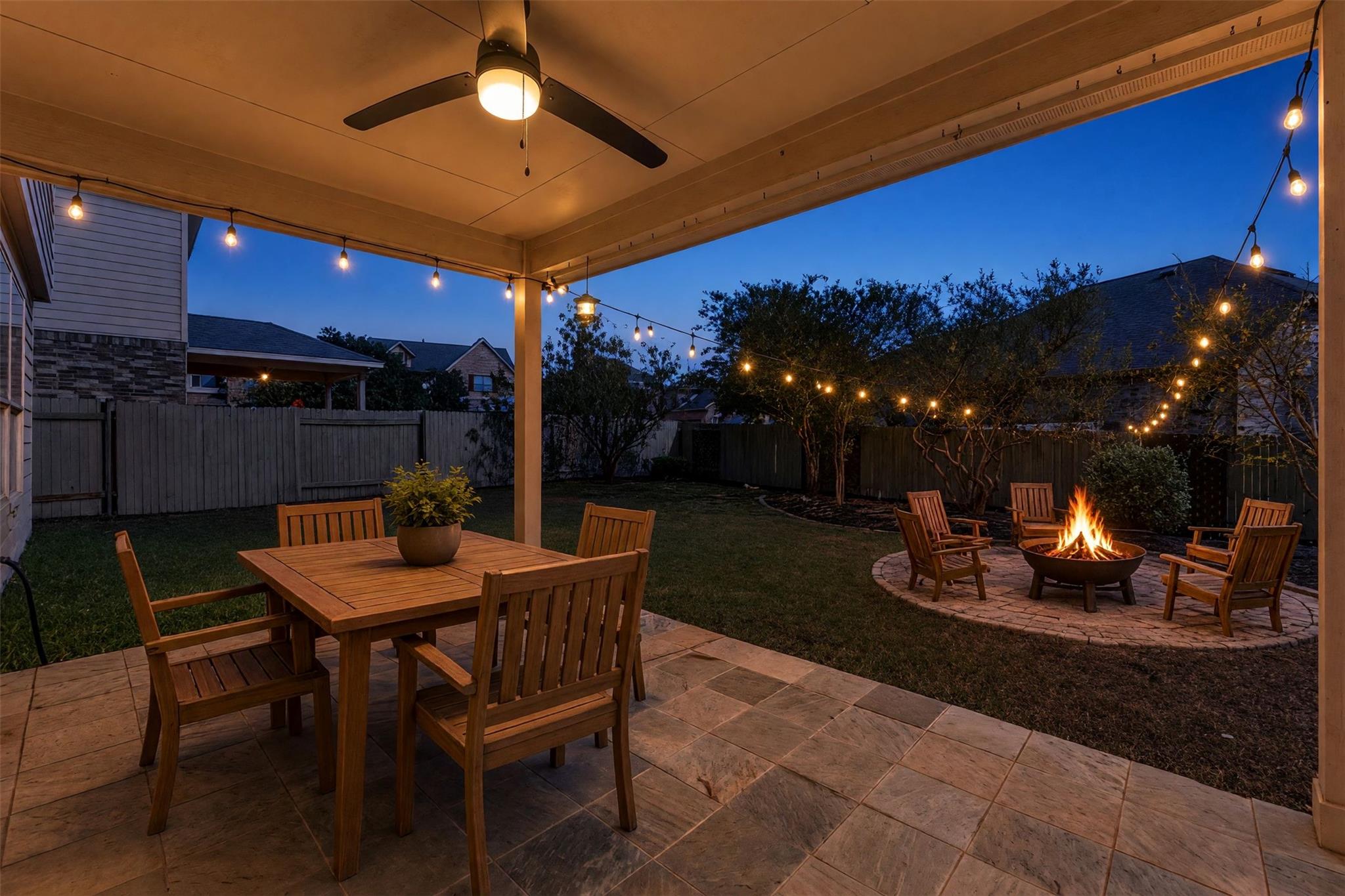 11005 Desert Willow LOOP