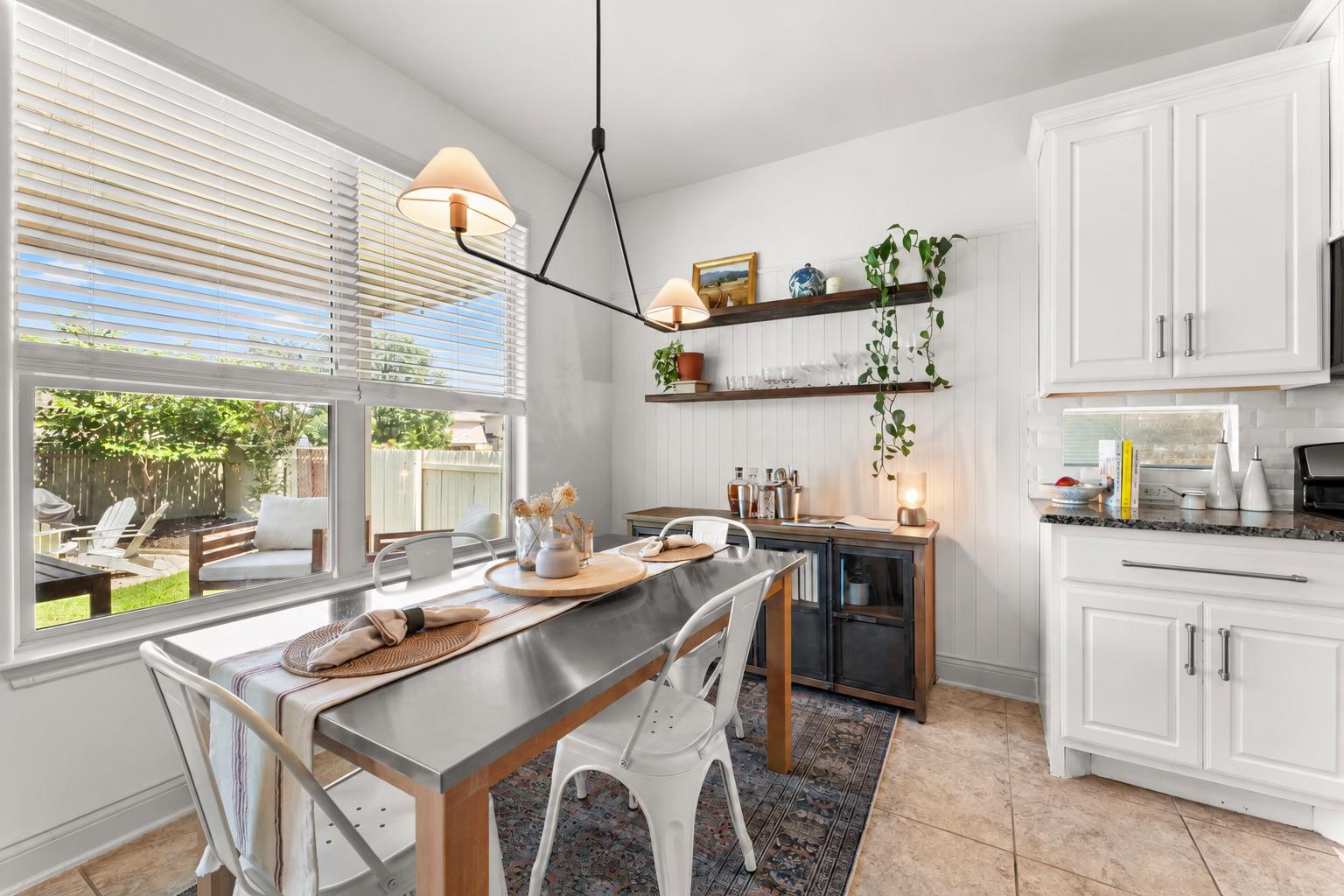 11005 Desert Willow LOOP