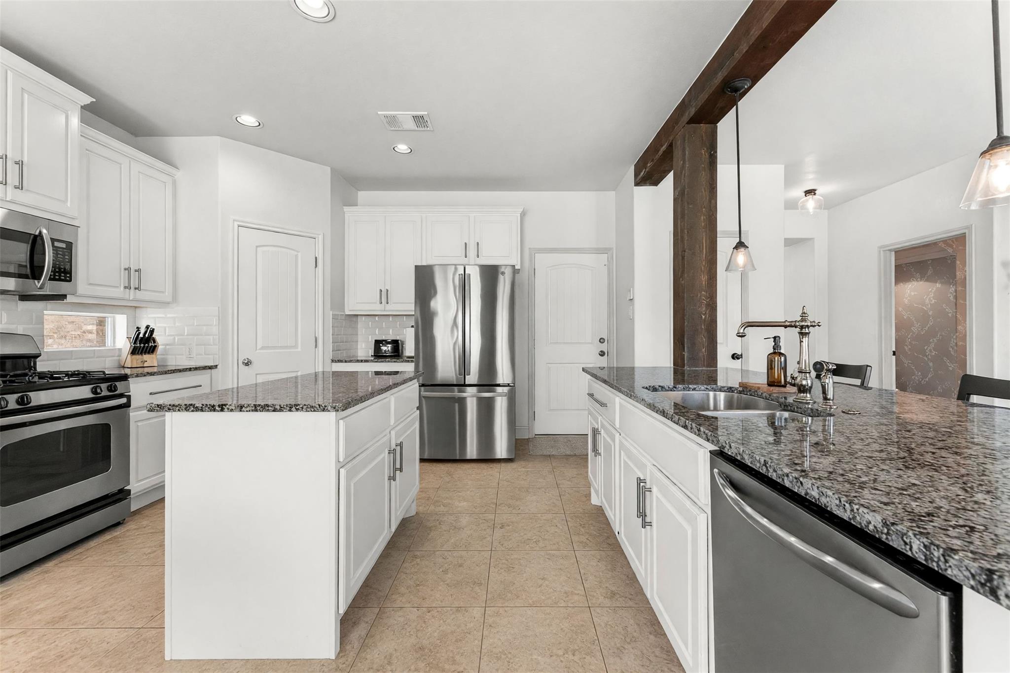 11005 Desert Willow LOOP