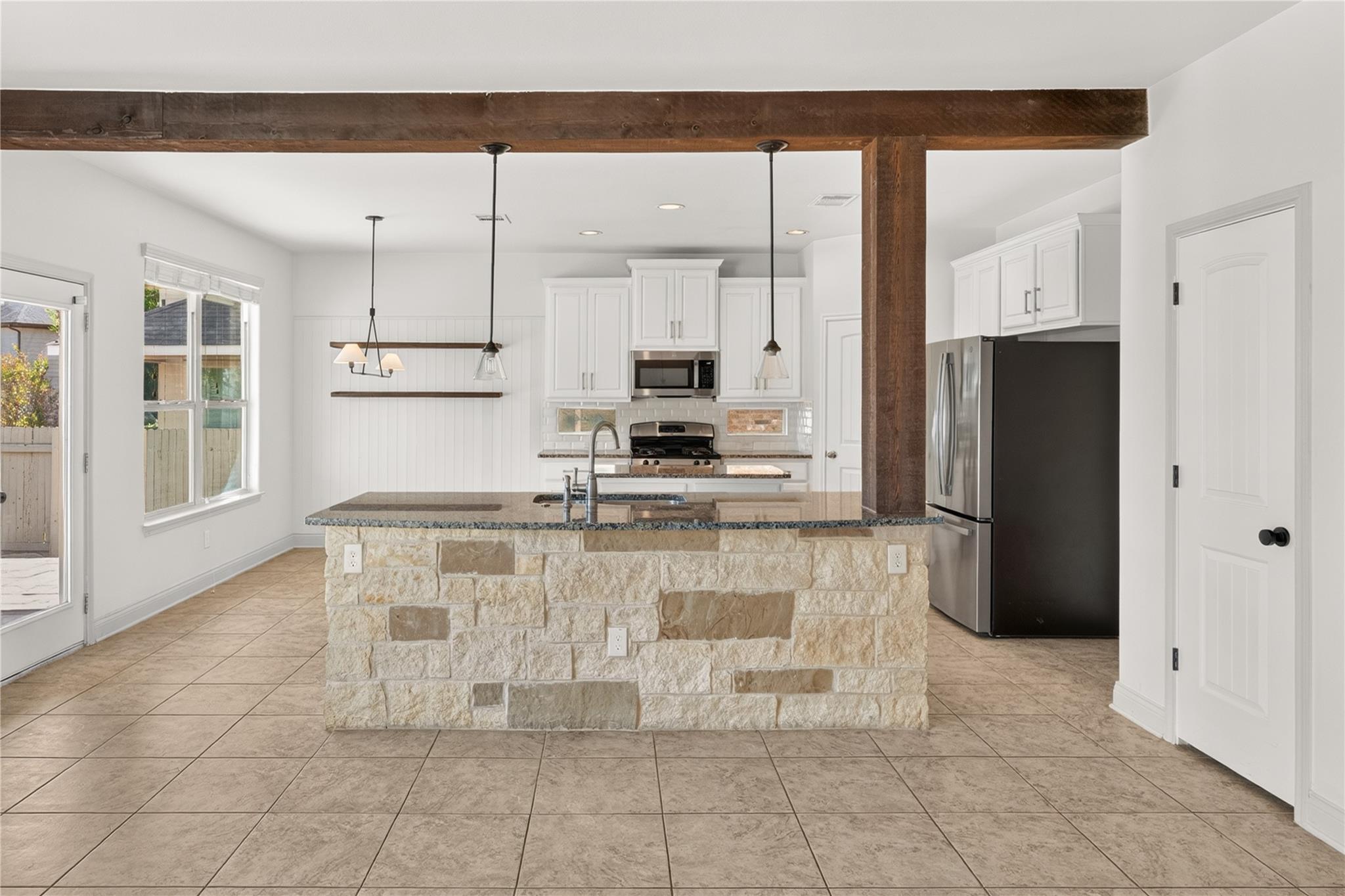 11005 Desert Willow LOOP