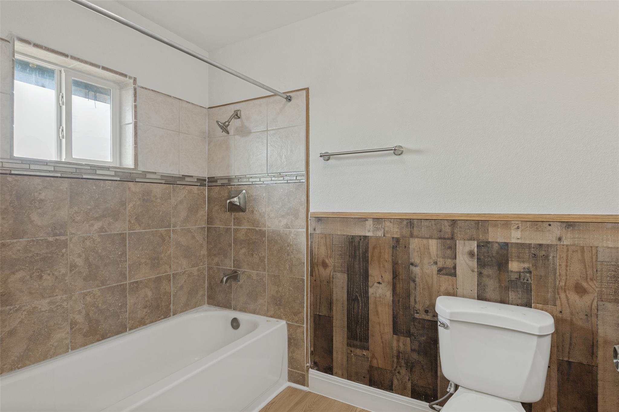 196 Tobias ST