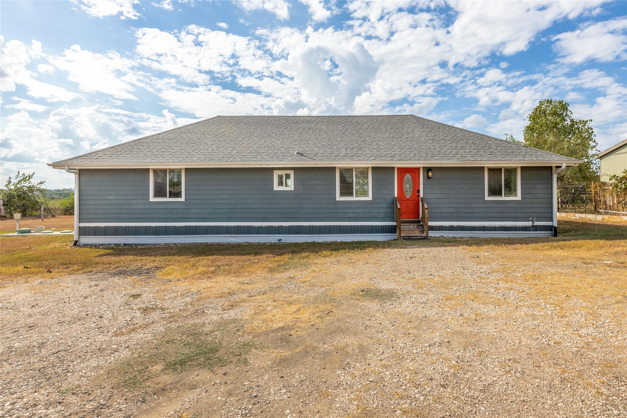 196 Tobias ST