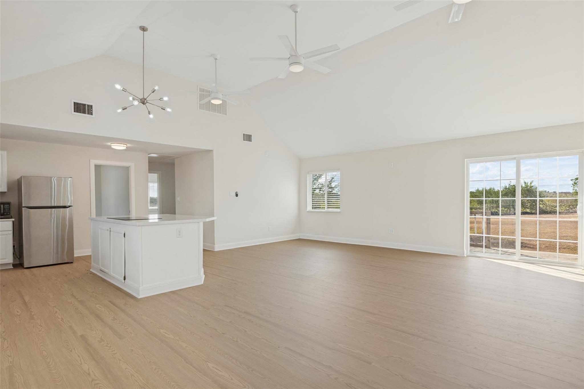 196 Tobias ST