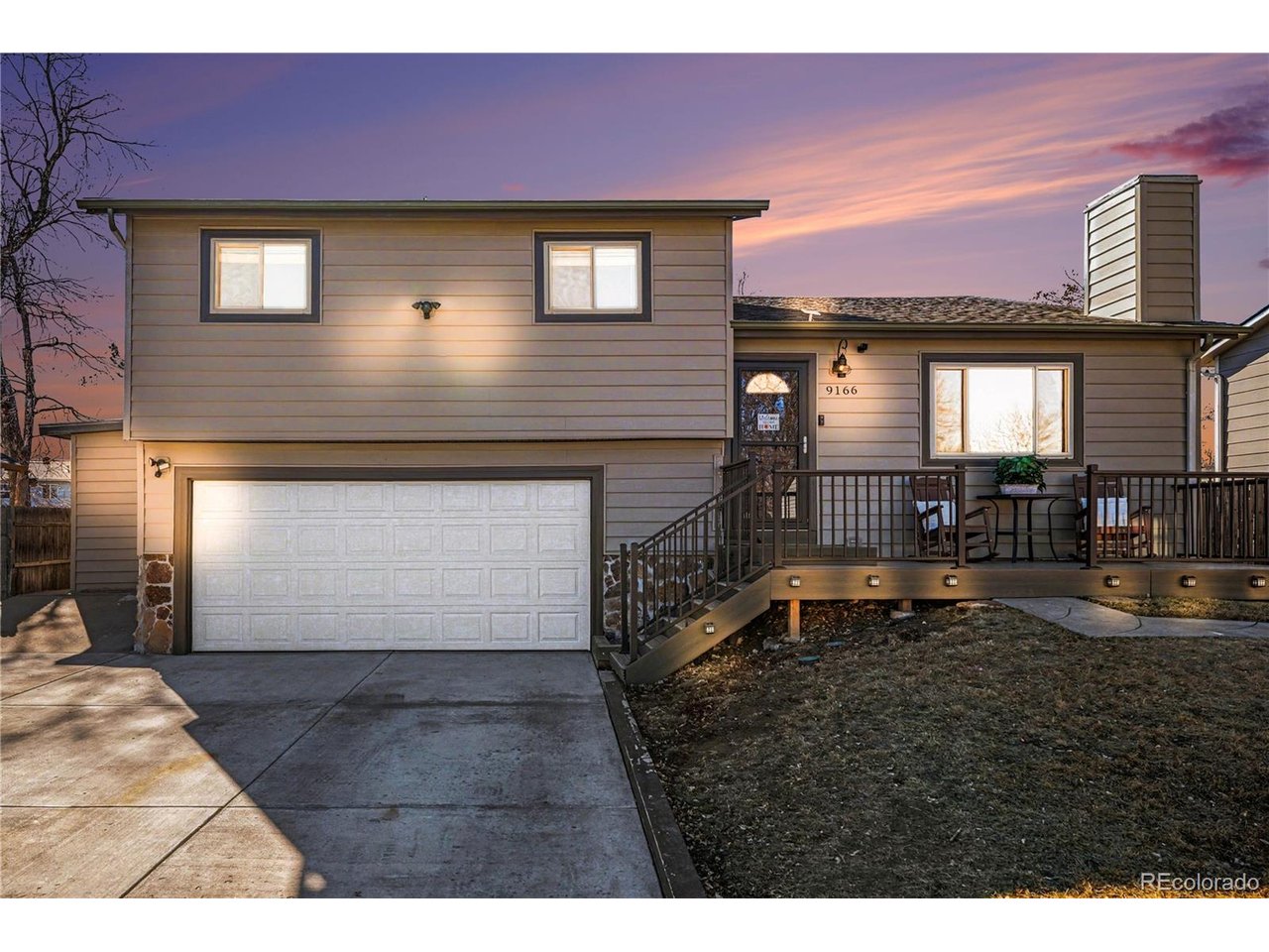 9166 W Maplewood Ave