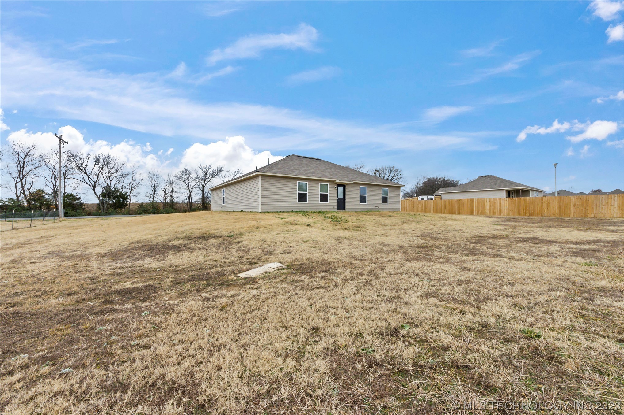 1300 W Duncan Road