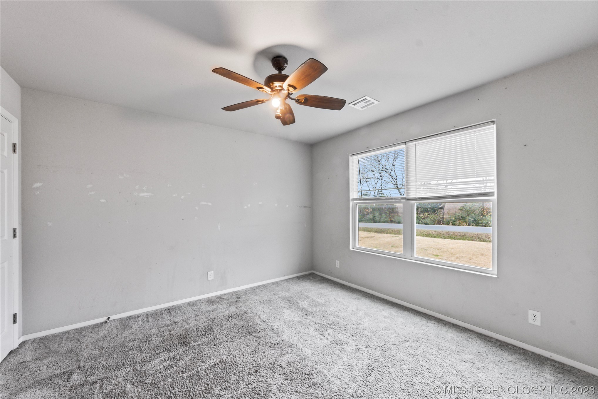1300 W Duncan Road