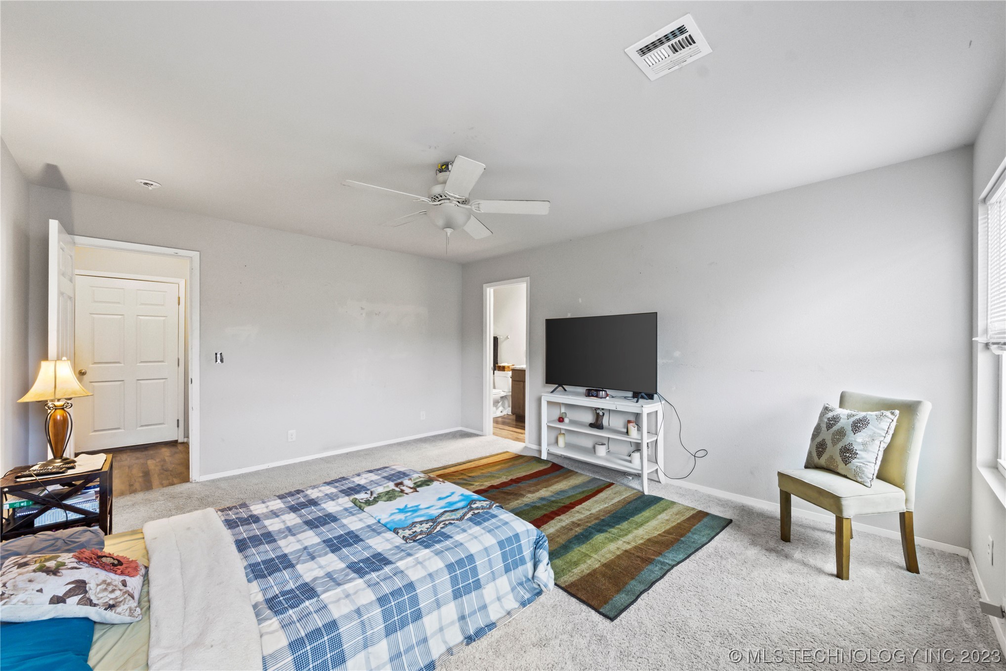 1300 W Duncan Road