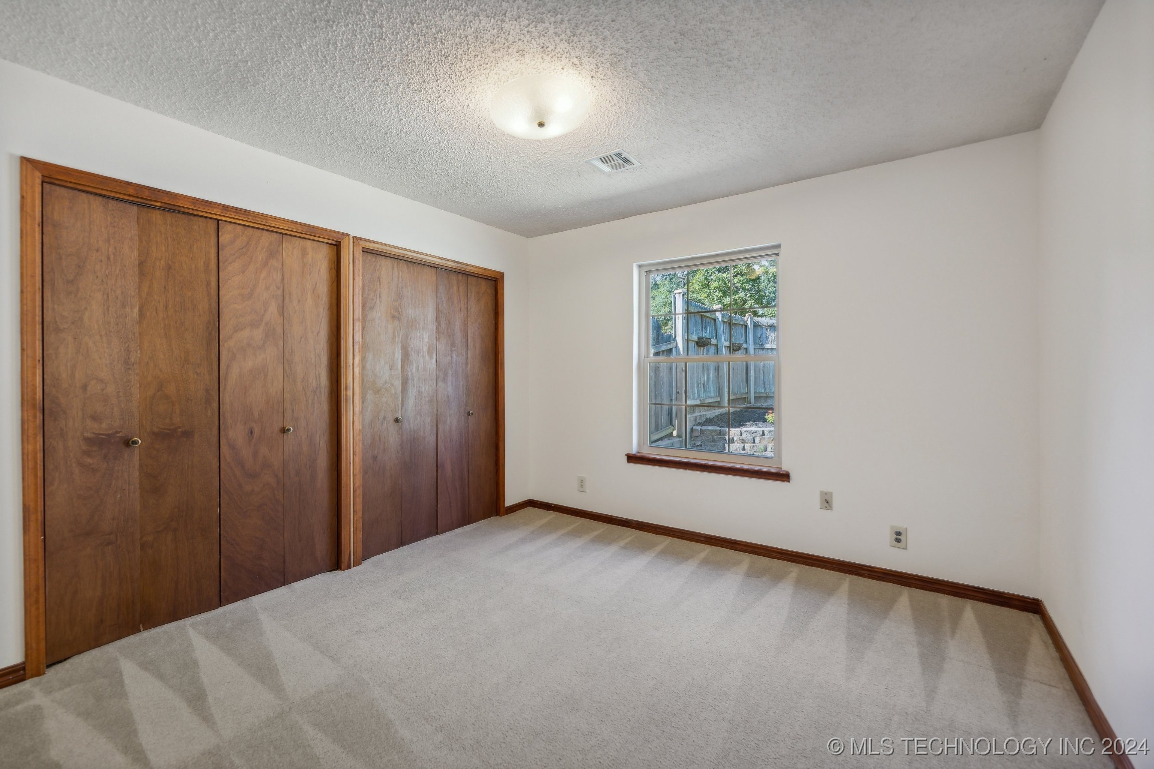 9951 W 174th Street S