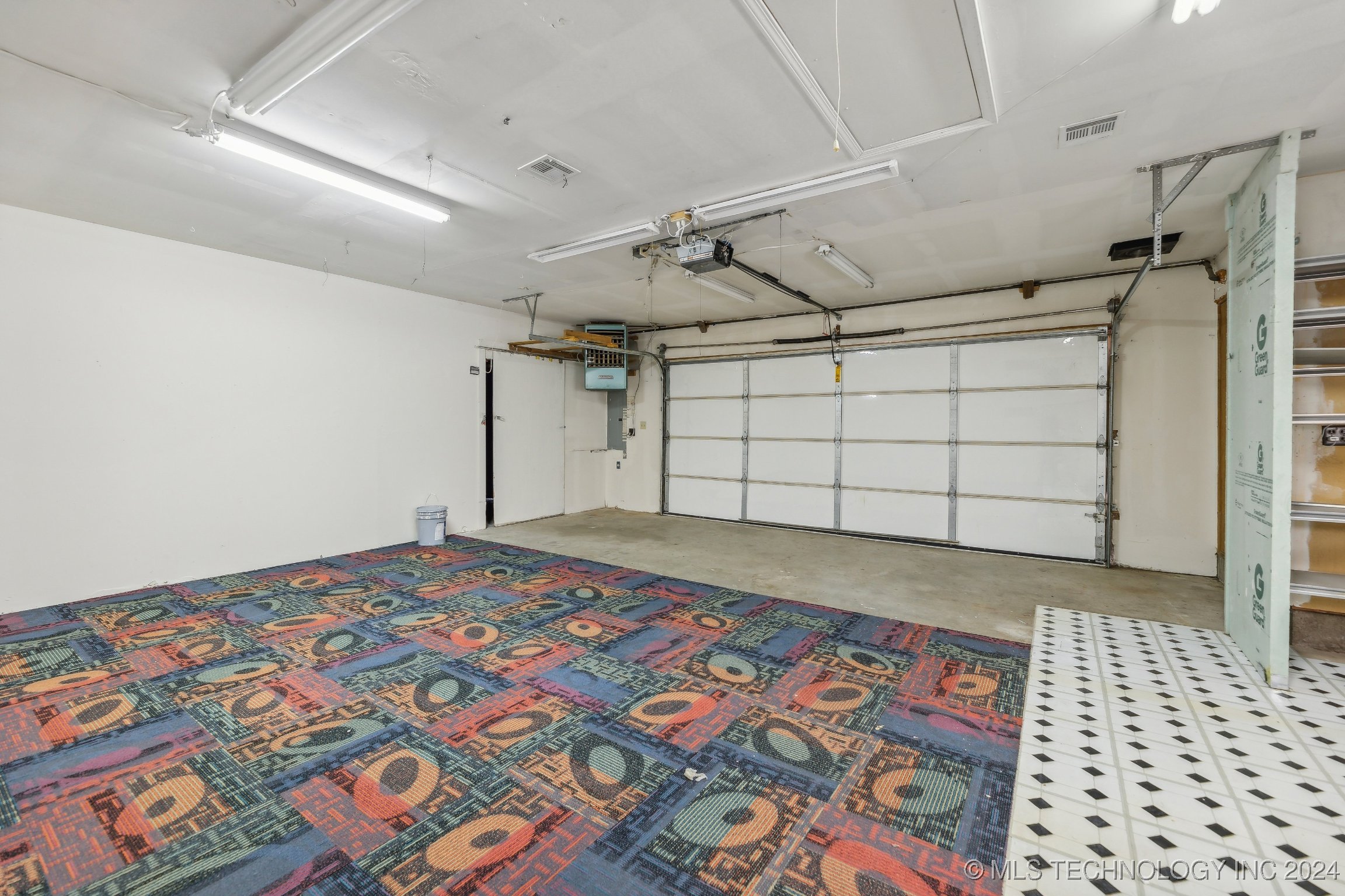 9951 W 174th Street S