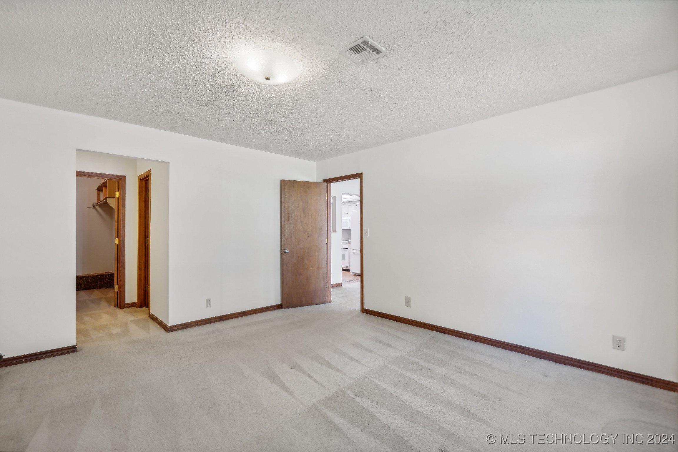 9951 W 174th Street S