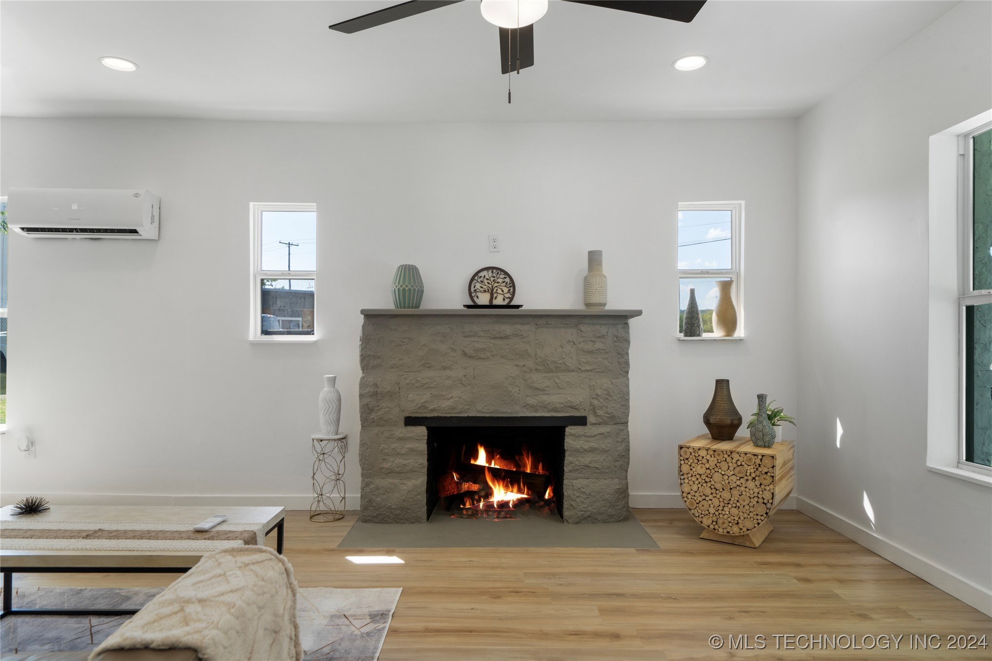 2312 W 40th Street