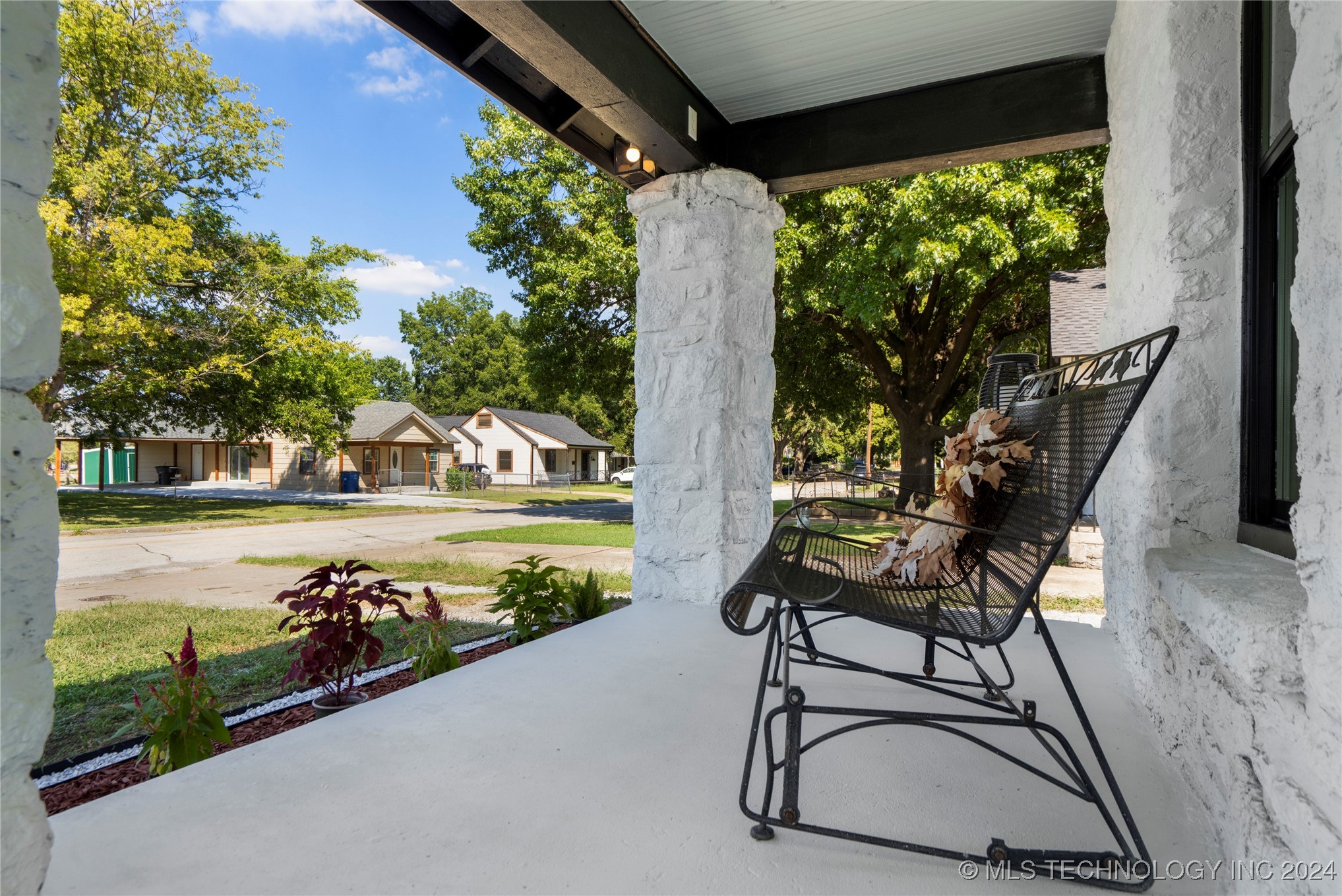 2312 W 40th Street