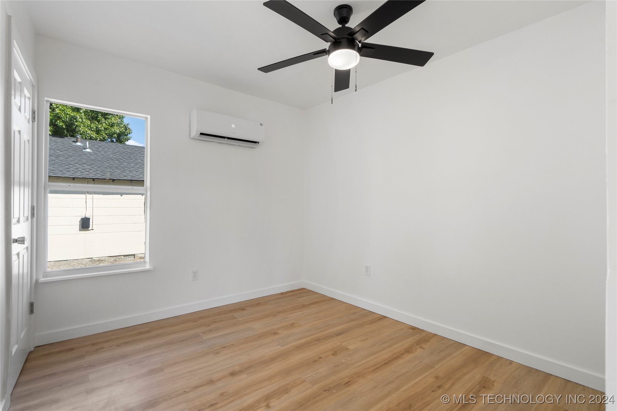2312 W 40th Street
