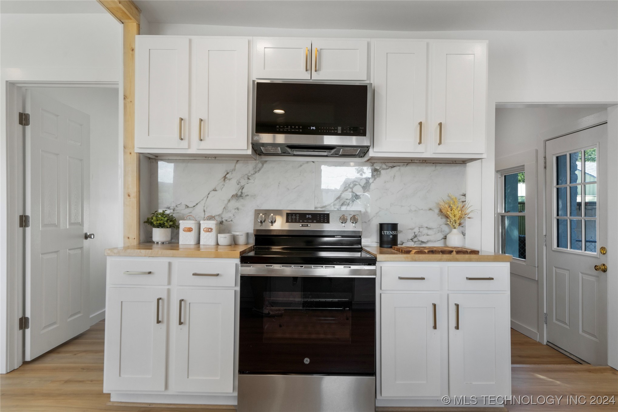 2312 W 40th Street