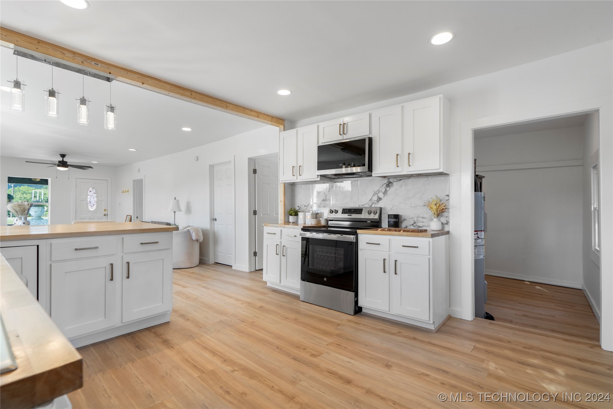 2312 W 40th Street