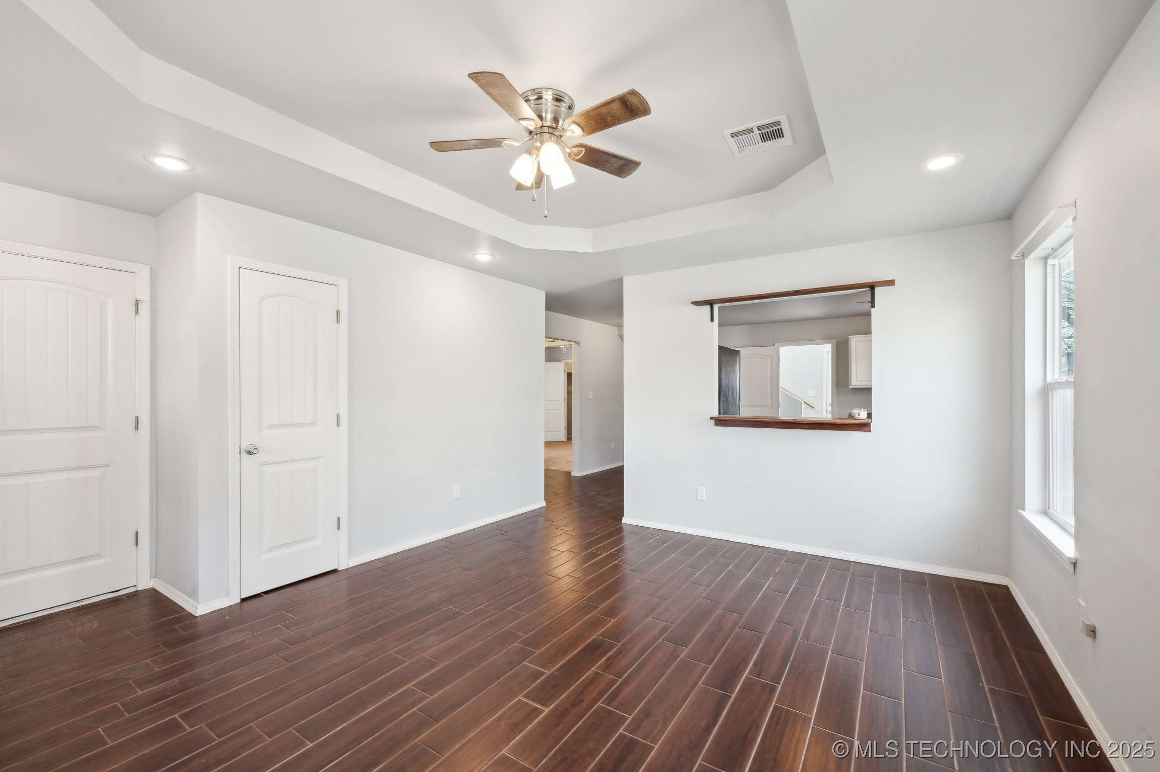 210 E 15th Street