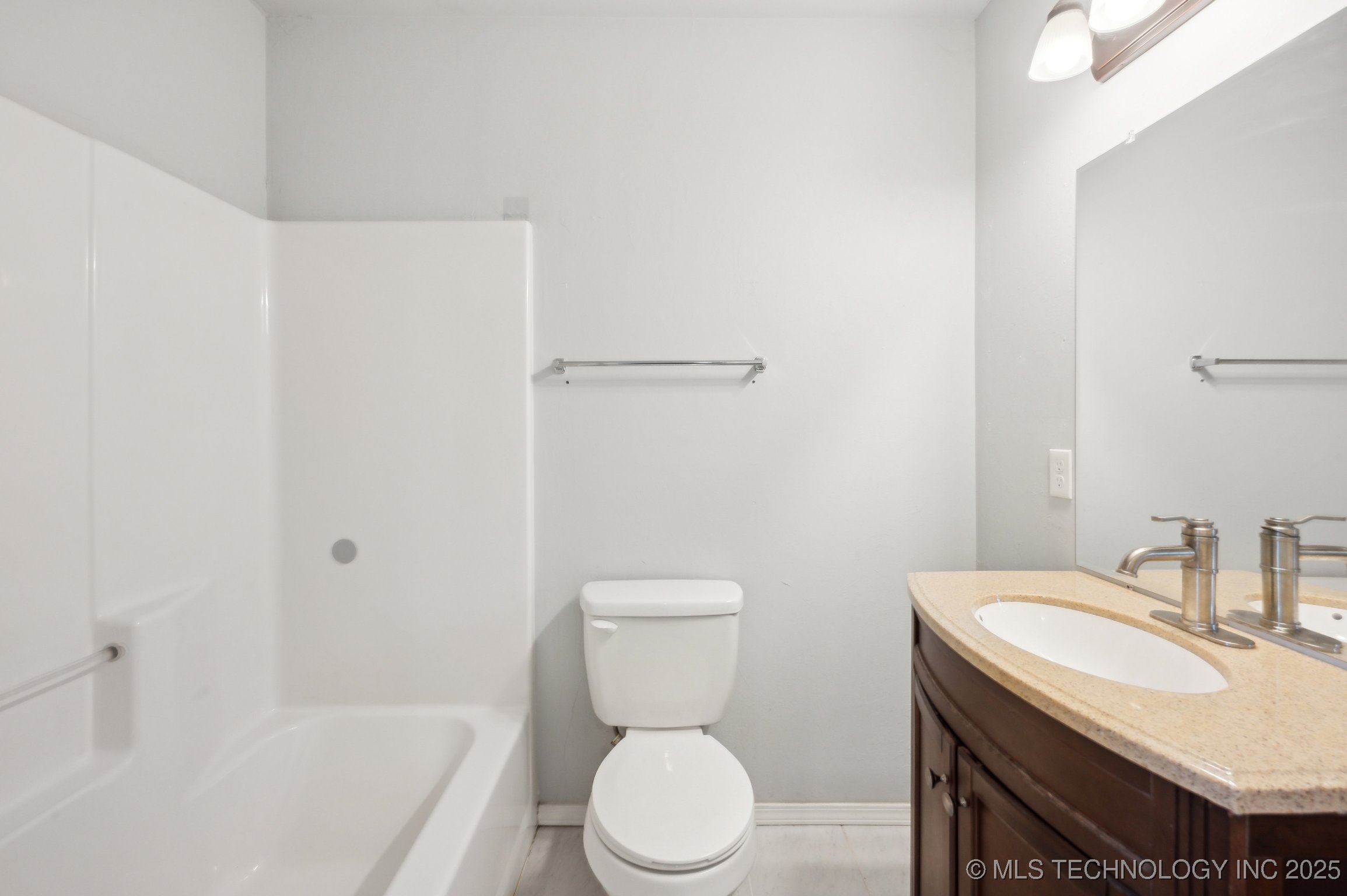 210 E 15th Street