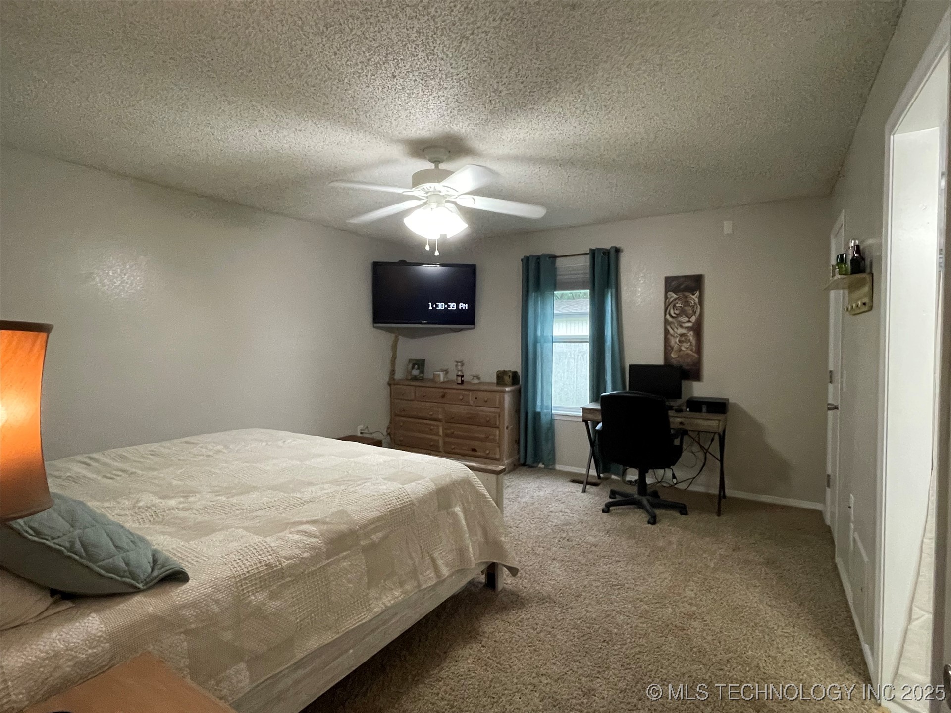 3800 S Narcissus Avenue