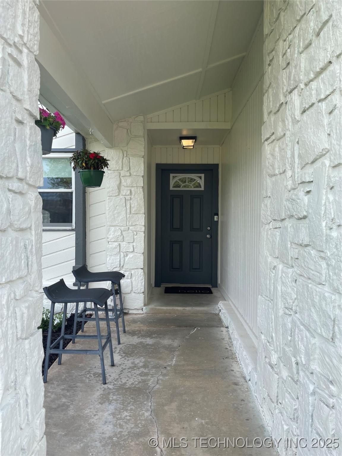 3800 S Narcissus Avenue