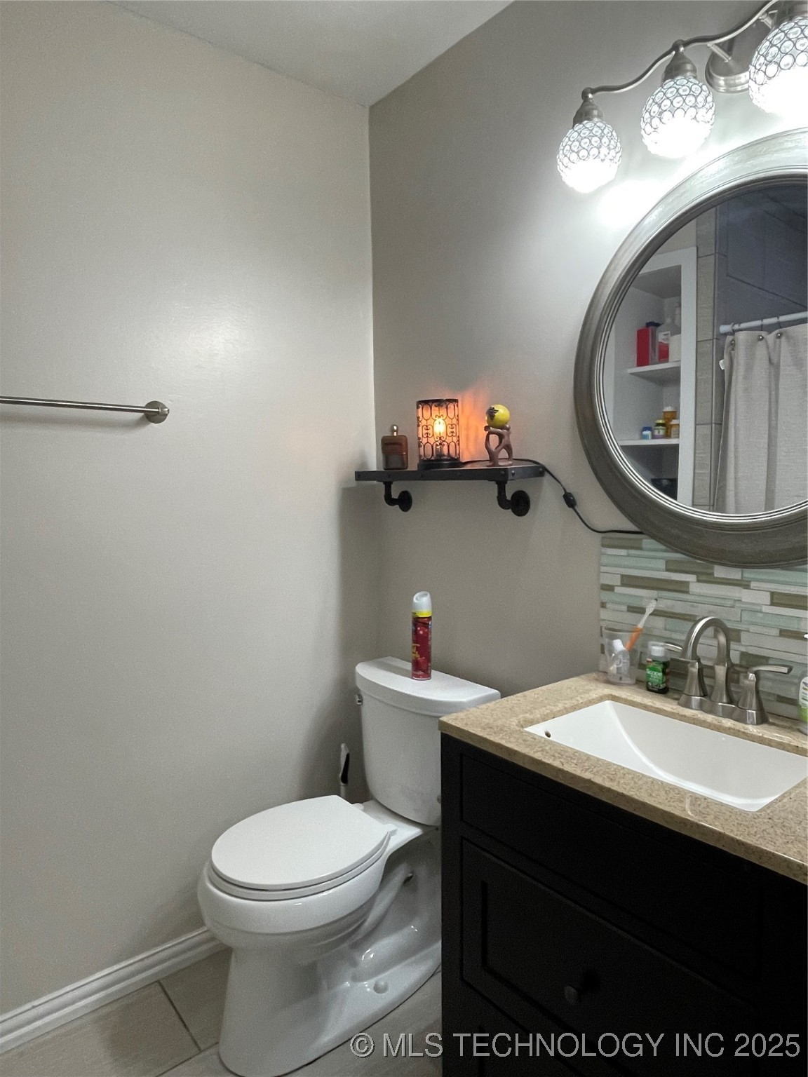 3800 S Narcissus Avenue