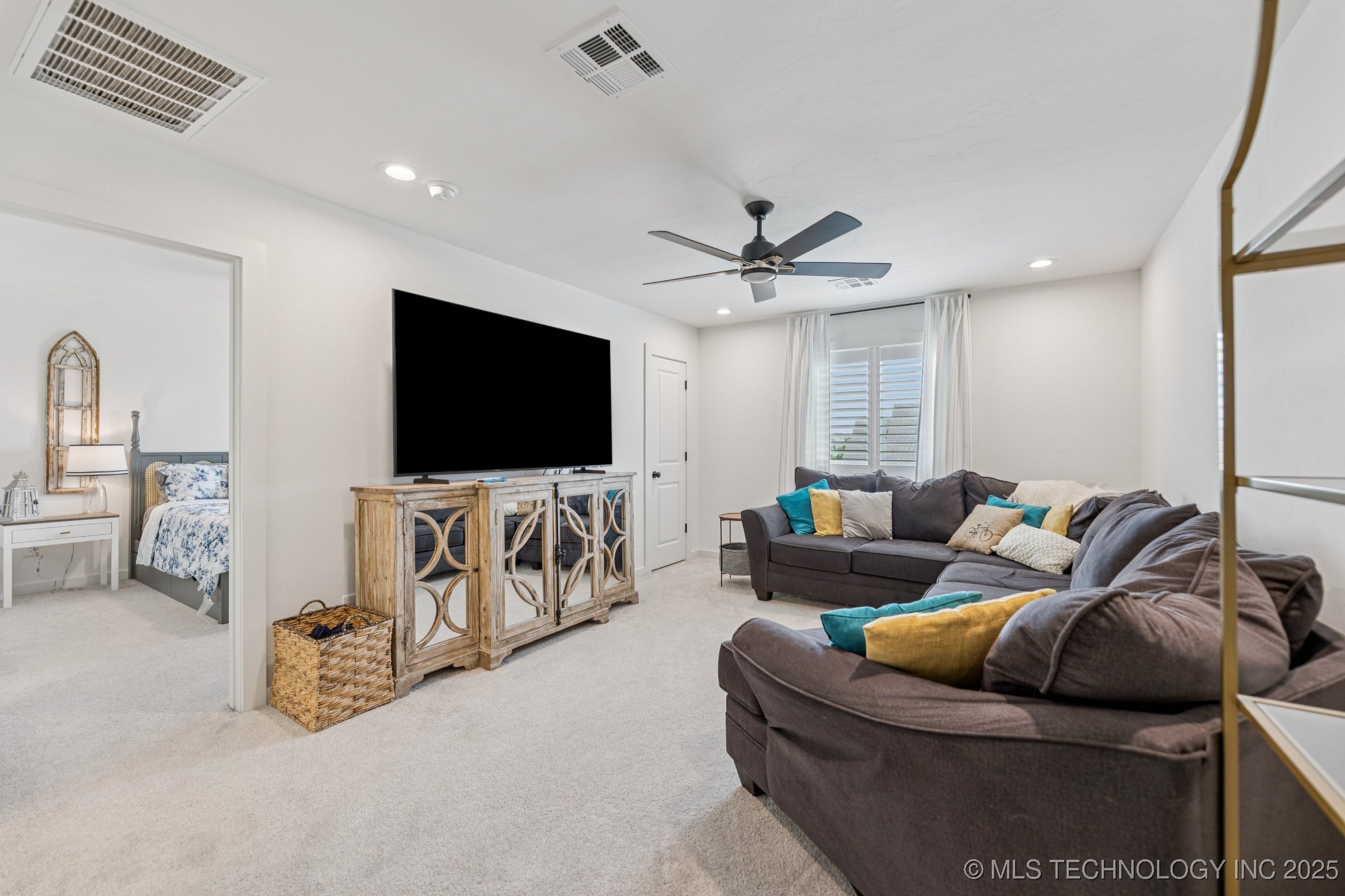 3022 E 146th Place S